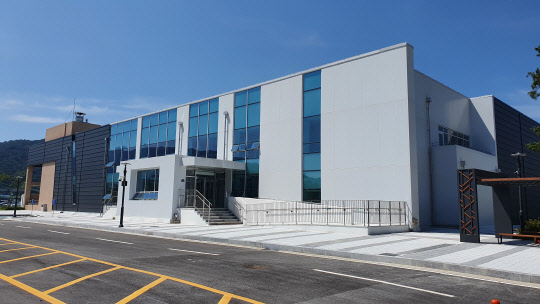 김해관광유통단지 스포츠센터. <롯데건설 제공>